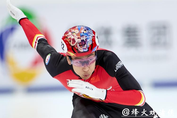 中国短道速滑队进行公开训练 正视挑战力争米兰创佳绩 中国短道速滑队进行公开训练 正视挑战力争米兰创佳绩