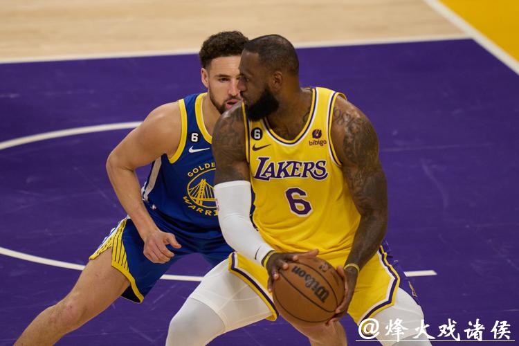 康宁汉姆20+10詹姆斯空砍三双 活塞险胜湖人 康宁汉姆20+10詹姆斯空砍三双 活塞险胜湖人